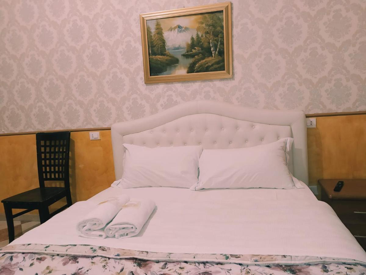 רומא Cattaneo Accomodation מראה חיצוני תמונה