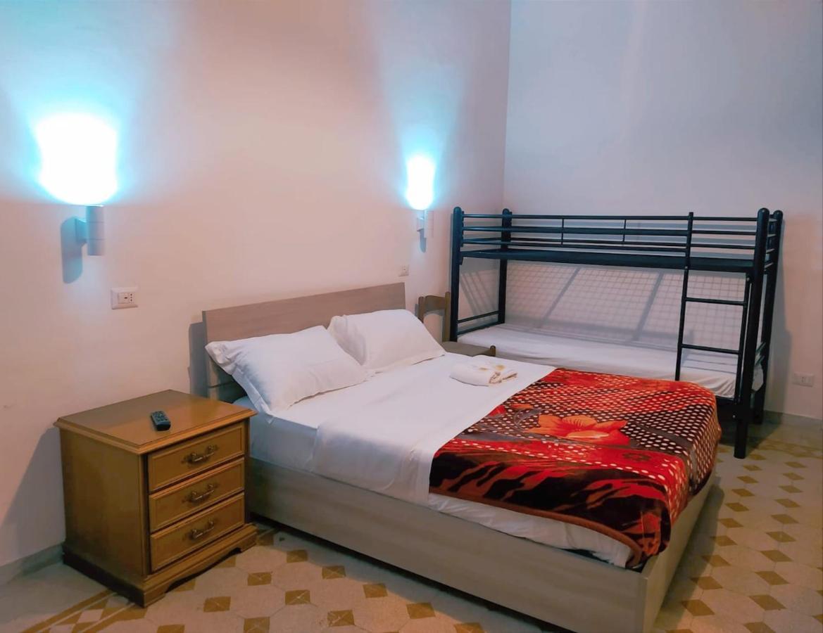 רומא Cattaneo Accomodation מראה חיצוני תמונה